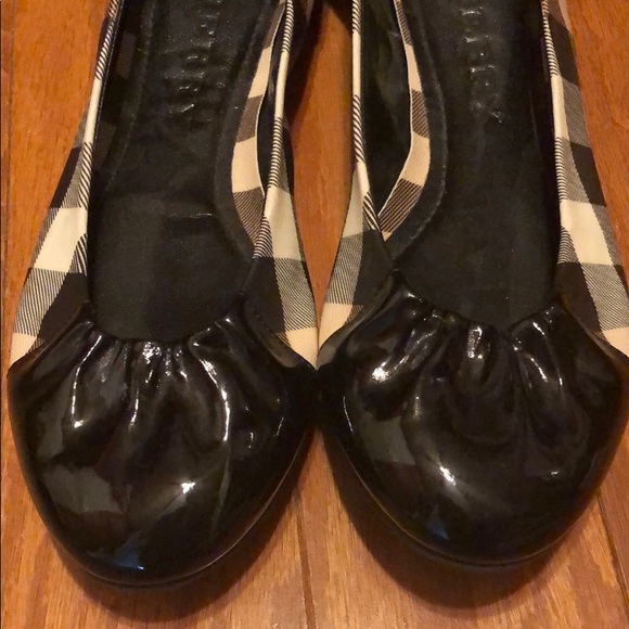BRAND NEW BURBERRY BALLET FLATS SIZE 37 1/2 - Picture 6 of 8